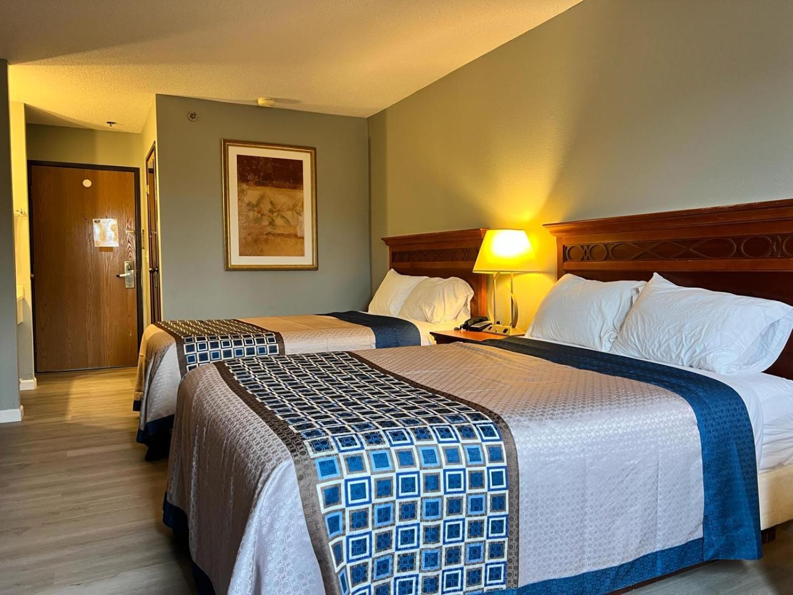 Royal Inn Suites Huntington Екстер'єр фото