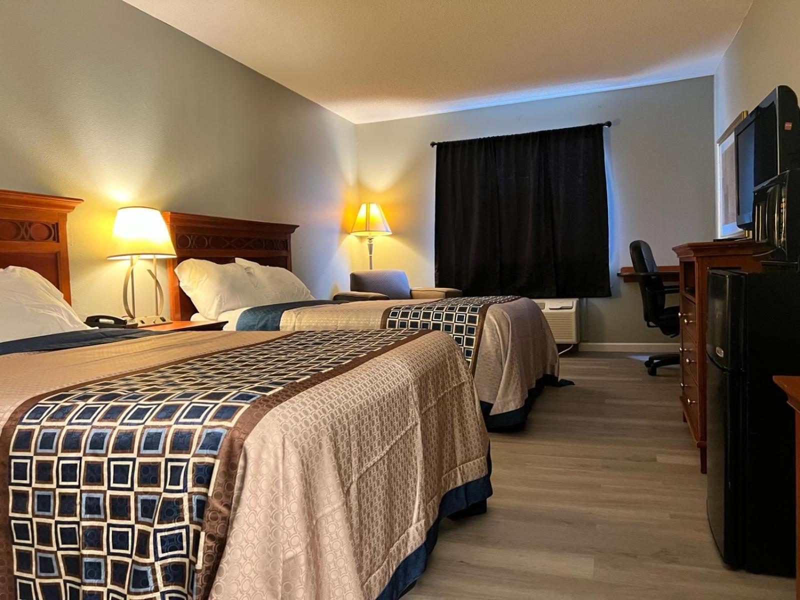 Royal Inn Suites Huntington Екстер'єр фото
