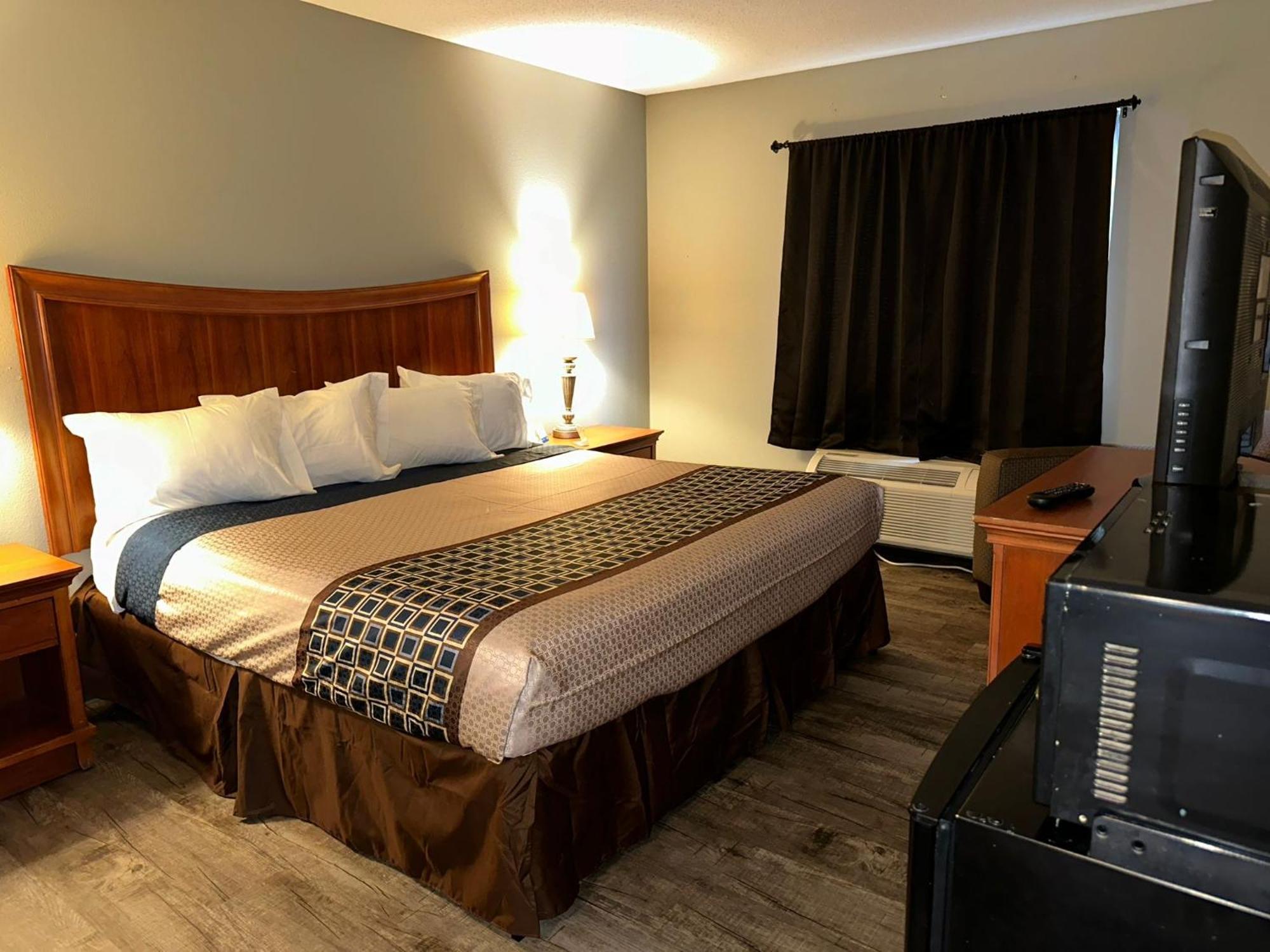 Royal Inn Suites Huntington Екстер'єр фото